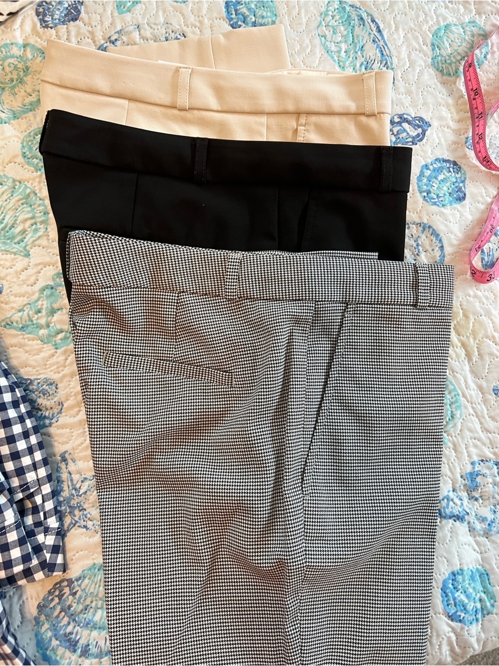 Banana Republic women’s Ryan pants(3pairs) size 6